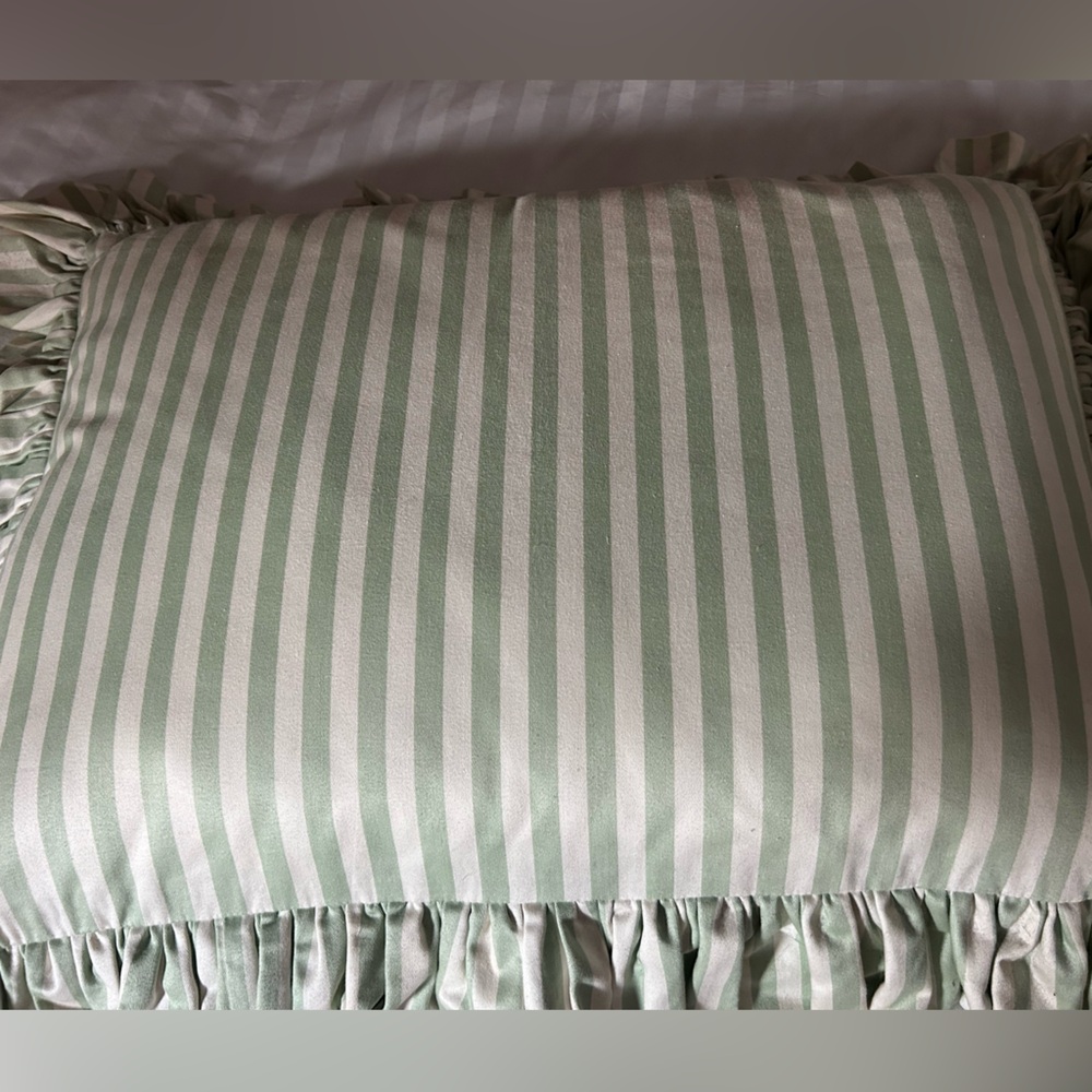 Two Large Pillows with Ruffles